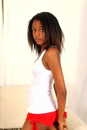 hd-photo-and-video-gallery-nude-icyess-black-stunner
